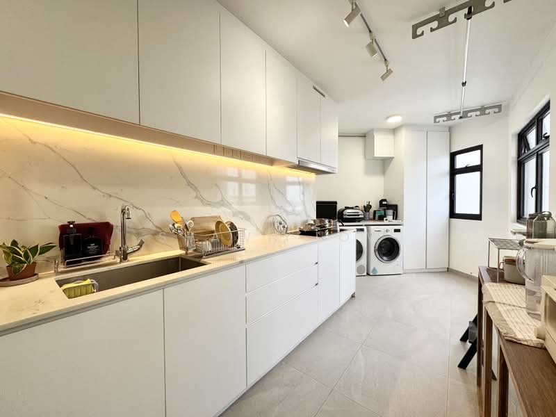 73A Redhill Road, 73A Redhill Road, 3 Bedrooms, 1,238 sqft, HDB Flat For Sale, by Shawn Low, 500188336 - Kitchen - PropertyGuru.com.sg