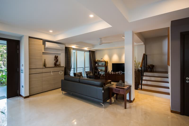 Upper Changi Road (Peakview Estate), UPPER CHANGI ROAD, 5 Bedrooms, 2,863 sqft, Corner Terrace For Sale, by Louis Choo, 500188345 - Living Room - PropertyGuru.com.sg