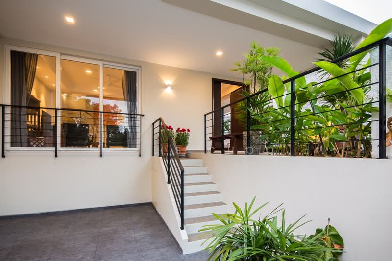 Upper Changi Road (Peakview Estate), UPPER CHANGI ROAD, 5 Bedrooms, 2,863 sqft, Corner Terrace For Sale, by Louis Choo, 500188345 - Exterior - PropertyGuru.com.sg