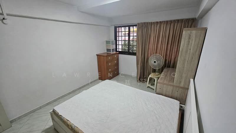 240 Yishun Ring Road, 240 Yishun Ring Road, Room Rental, 120 sqft, HDB Flat For Rent, by Lawrence Teo (赵世廷), 500188354 - Bedroom - PropertyGuru.com.sg