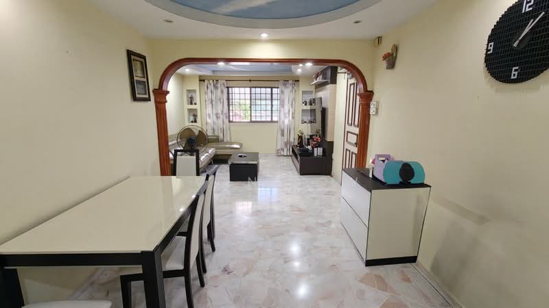 545 Jurong West Street 42, 545 Jurong West Street 42, 3 Bedrooms, 1,119 sqft, HDB Flat For Sale, by Ivan Low, 500188356 - Living Room - PropertyGuru.com.sg