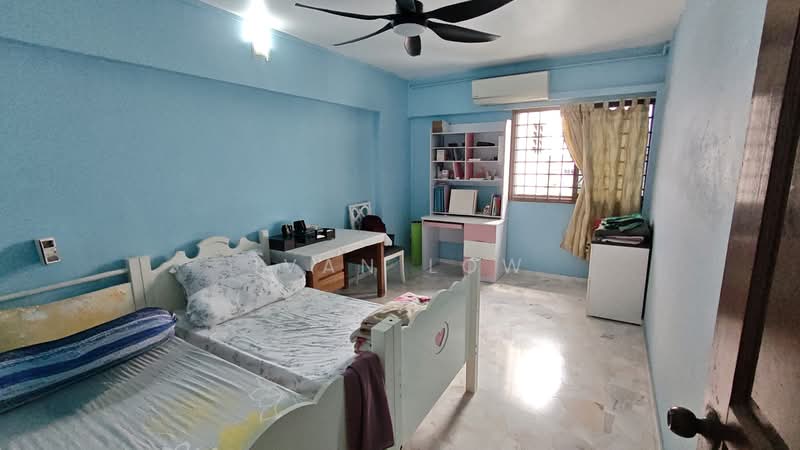 545 Jurong West Street 42, 545 Jurong West Street 42, 3 Bedrooms, 1,119 sqft, HDB Flat For Sale, by Ivan Low, 500188356 - Bedroom - PropertyGuru.com.sg