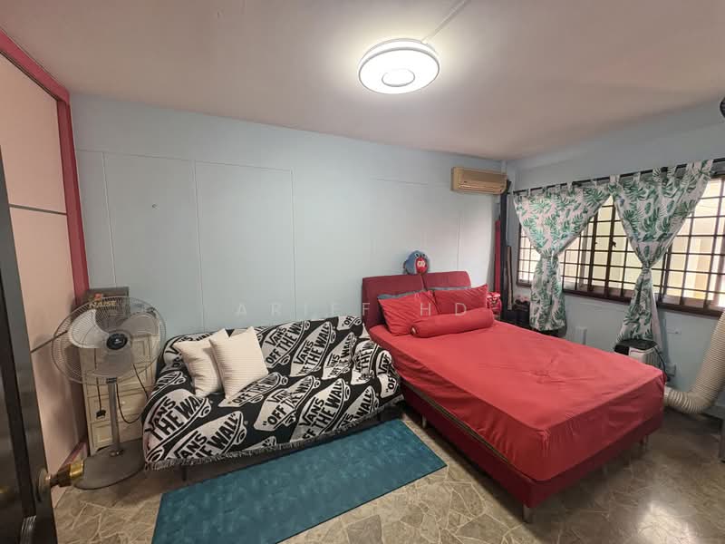 461 Hougang Avenue 10, 461 Hougang Avenue 10, 4 Bedrooms, 1,323 sqft, HDB Flat For Sale, by Ariff HD, 500188362 - Bedroom - PropertyGuru.com.sg