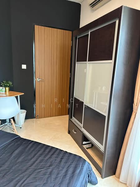 Burlington Square, 175 Bencoolen Street, 1 Bedroom, 200 sqft, Apartment For Rent, by Rick Khiantani, 500188367 - Bedroom - PropertyGuru.com.sg