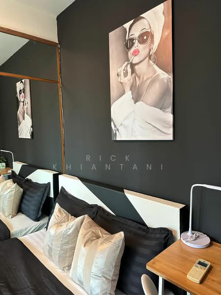 Burlington Square, 175 Bencoolen Street, 1 Bedroom, 200 sqft, Apartment For Rent, by Rick Khiantani, 500188367 - Bedroom - PropertyGuru.com.sg
