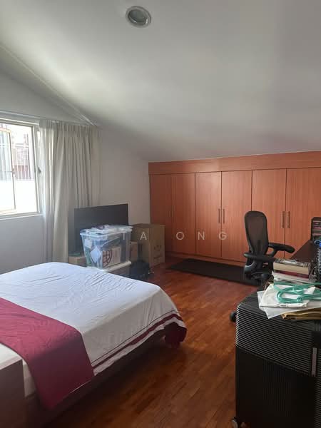 Dyson Road, Dyson Road, 6 Bedrooms, 3,800 sqft, Semi-Detached House For Sale, by Rita Ong, 500188381 - 3rd Floor Bedroom - PropertyGuru.com.sg