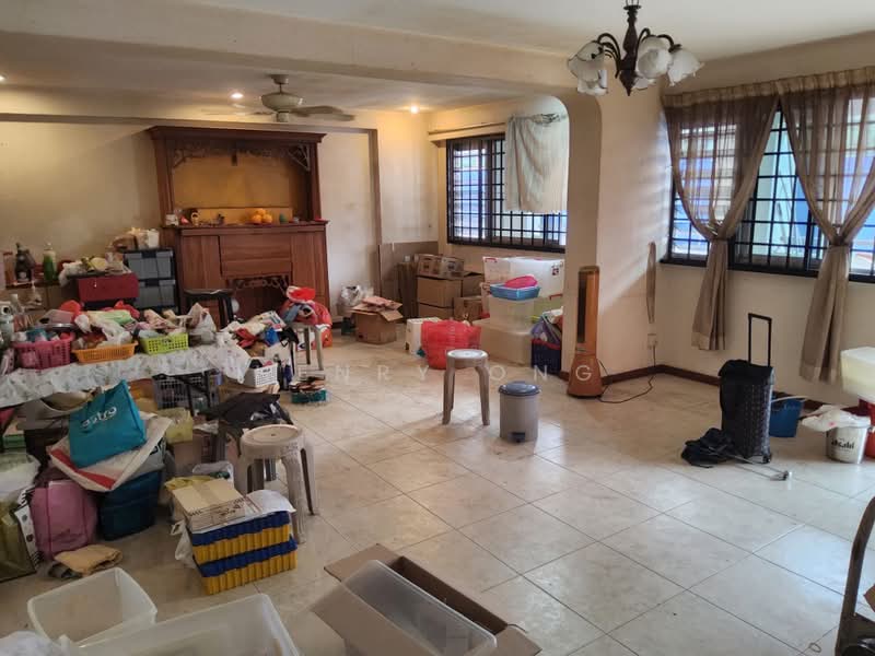 831 Hougang Central, 831 Hougang Central, 3 Bedrooms, 1,119 sqft, HDB Flat For Sale, by Henry Ong, 500188390 - Living Room - PropertyGuru.com.sg