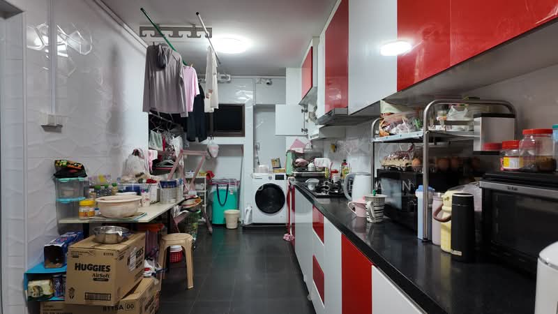 663B Jurong West Street 65, 663B Jurong West Street 65, 3 Bedrooms, 1,184 sqft, HDB Flat For Sale, by Tan Hui Shan, 500188393 - Kitchen - PropertyGuru.com.sg