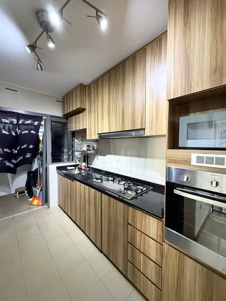 334C Anchorvale Crescent, 334C Anchorvale Crescent, 3 Bedrooms, 1,022 sqft, HDB Flat For Sale, by Rusydi Yusoff, 500188394 - Kitchen - PropertyGuru.com.sg