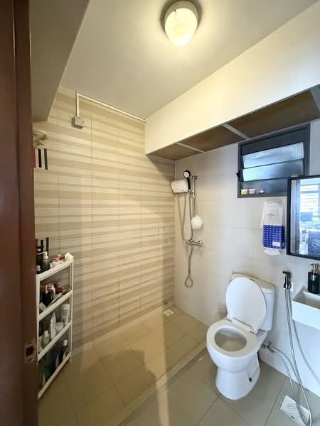 334C Anchorvale Crescent, 334C Anchorvale Crescent, 3 Bedrooms, 1,022 sqft, HDB Flat For Sale, by Rusydi Yusoff, 500188394 - Bathroom - PropertyGuru.com.sg
