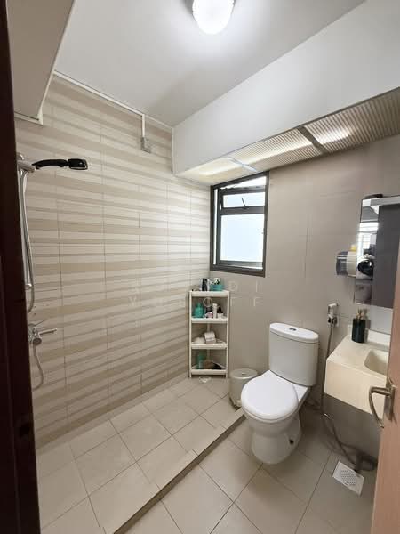 334C Anchorvale Crescent, 334C Anchorvale Crescent, 3 Bedrooms, 1,022 sqft, HDB Flat For Sale, by Rusydi Yusoff, 500188394 - Bathroom - PropertyGuru.com.sg