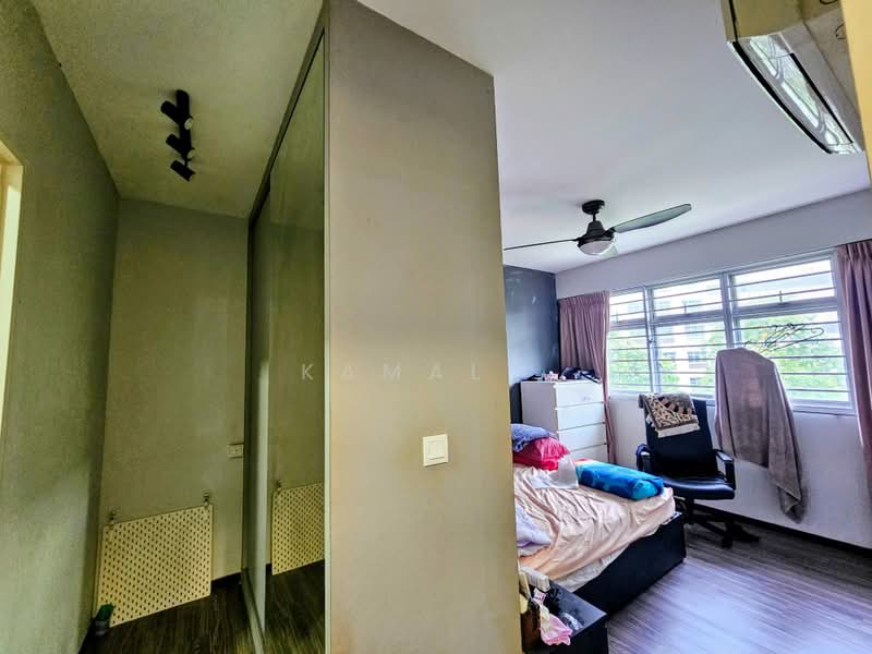 672B Yishun Avenue 4, 672B Yishun Avenue 4, 3 Bedrooms, 1,001 sqft, HDB Flat For Sale, by Kamal ., 500188395 - Bedroom - PropertyGuru.com.sg