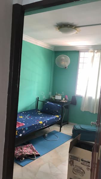 325 Bukit Batok Street 33, 325 Bukit Batok Street 33, Room Rental, 120 sqft, HDB Flat For Rent, by Doris Kang, 500188400 - Bedroom - PropertyGuru.com.sg