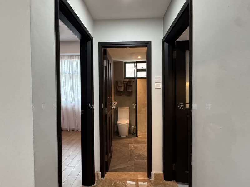 Changi Court, 700 Upper Changi Road East, 2 Bedrooms, 969 sqft, Condominium For Sale, by Benjamin Yeo 杨昔炜, 500188408 - Common Passageway - PropertyGuru.com.sg