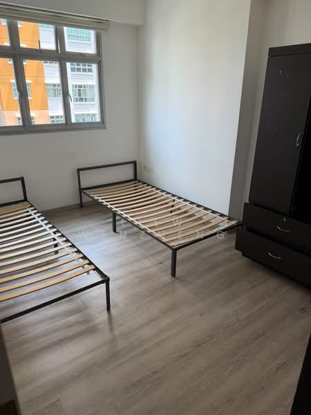 115C Canberra Walk, 115C Canberra Walk, 2 Bedrooms, 1,001 sqft, HDB Flat For Rent, by Liew Wenzheng, 500188412 - Bedroom - PropertyGuru.com.sg