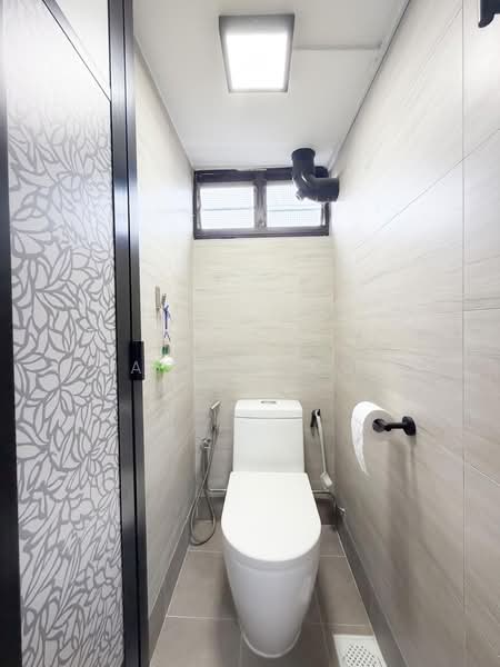 17 Marsiling Lane, 17 Marsiling Lane, 3 Bedrooms, 807 sqft, HDB Flat For Sale, by Rachel Koo, 500188414 - Bathroom - PropertyGuru.com.sg