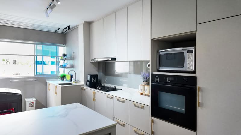 354 Yishun Ring Road, 354 Yishun Ring Road, 3 Bedrooms, 1,130 sqft, HDB Flat For Sale, by Iainrick Hu, 500188415 - Kitchen - PropertyGuru.com.sg
