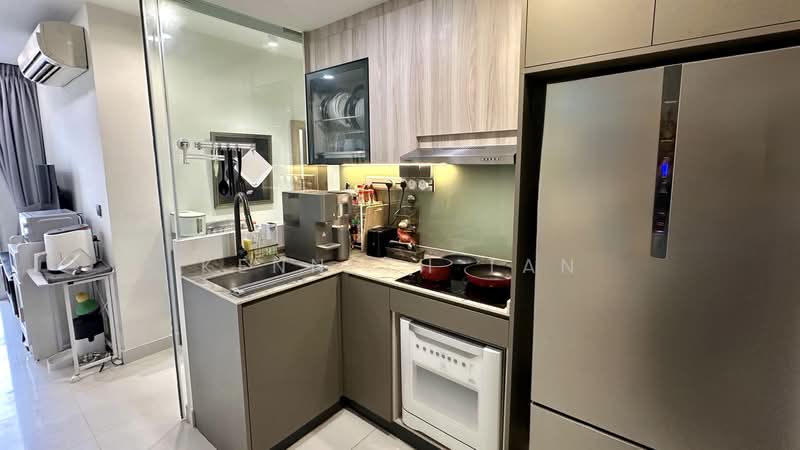 Kensington Square, 2 Jalan Lokam, 2 Bedrooms, 614 sqft, Apartment For Sale, by Kenneth Tan, 500188417 - Kitchen - PropertyGuru.com.sg