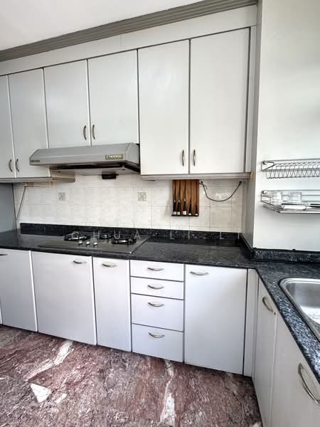 596B Ang Mo Kio Street 52, 596B Ang Mo Kio Street 52, 3 Bedrooms, 979 sqft, HDB Flat For Rent, by Chua Li Li, 500188421 - Kitchen - PropertyGuru.com.sg