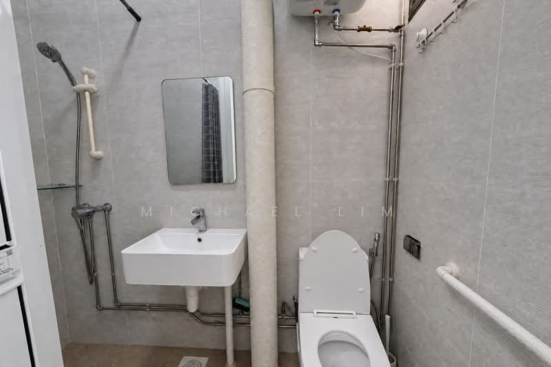 144 Bishan Street 12, 144 Bishan Street 12, 3 Bedrooms, 1,324 sqft, HDB Flat For Sale, by Michael Lim, 500188424 - Bathroom - PropertyGuru.com.sg