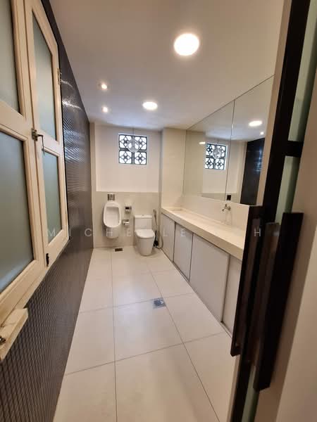 Tras Street Shophouse, 64 tras street, 1,800 sqft, Shop / Shophouse For Rent, by Michelle Loh, 500188425 - Bathroom - CommercialGuru.com.sg