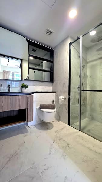 Sceneca Residence, Tanah Merah Kechil Link, 2 Bedrooms, 689 sqft, Condominium For Rent, by Keith Ong, 500188426 - Bathroom - PropertyGuru.com.sg