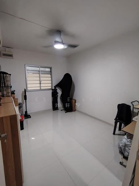 149 Woodlands Street 13, 149 Woodlands Street 13, 2 Bedrooms, 721 sqft, HDB Flat For Sale, by Estee Liu 刘轩宁, 500188436 - Interior - PropertyGuru.com.sg