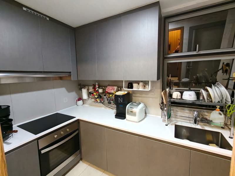 FLO Residence, Punggol Field Walk, 4 Bedrooms, 1,227 sqft, Condominium For Sale, by Damian Tan, 500188441 - Kitchen - PropertyGuru.com.sg