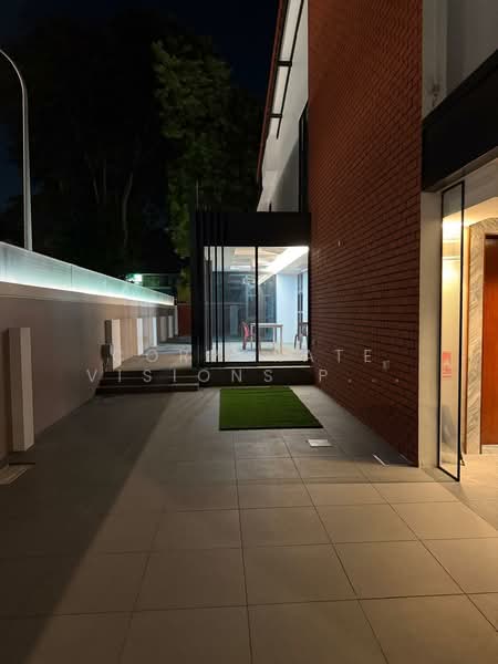Hong San Walk, Hong San Walk, 6 Bedrooms, 5,000 sqft, Semi-Detached House For Rent, by HO LI LI, 500188443 - Exterior - PropertyGuru.com.sg