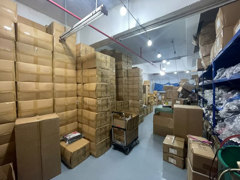 Tong Lee Building, 35 Kallang Pudding Road, 904 sqft, Light Industrial (B1) For Sale, by Larry Yeow, 500188453 - Interior - CommercialGuru.com.sg