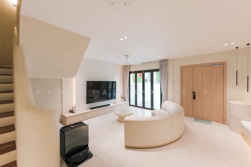 Terraced House At Kovan, , 5 Bedrooms, 3,500 sqft, Terraced House For Sale, by Athalia Soon Sze Yin, 500188455 - Living Room - PropertyGuru.com.sg