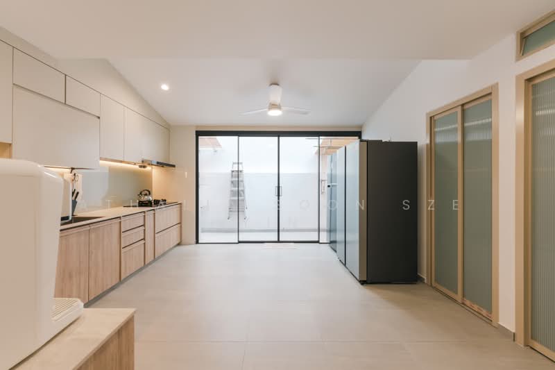 Terraced House At Kovan, , 5 Bedrooms, 3,500 sqft, Terraced House For Sale, by Athalia Soon Sze Yin, 500188455 - Kitchen - PropertyGuru.com.sg