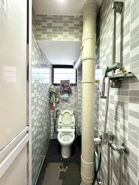 101 Whampoa Drive, 101 Whampoa Drive, 3 Bedrooms, 979 sqft, HDB Flat For Sale, by Brandon Zheng 郑祺宝, 500188456 - Bathroom - PropertyGuru.com.sg