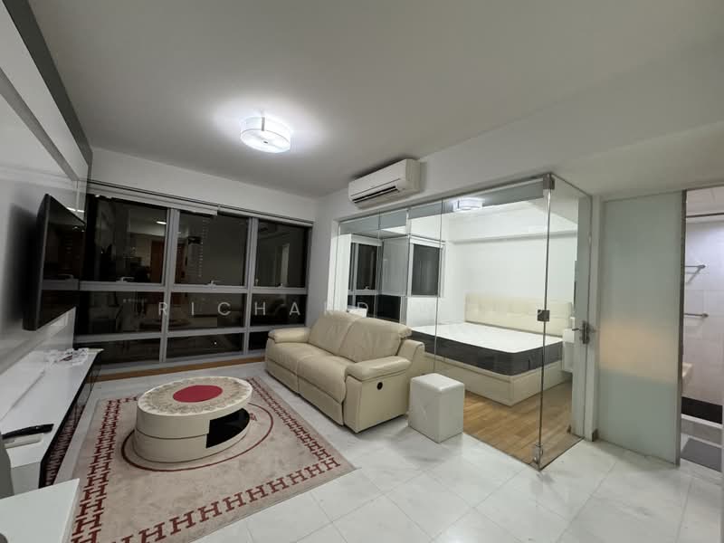 The Clift, 21 McCallum Street, 1 Bedroom, 506 sqft, Apartment For Sale, by Richard Wong, 500188458 - Living Room - PropertyGuru.com.sg