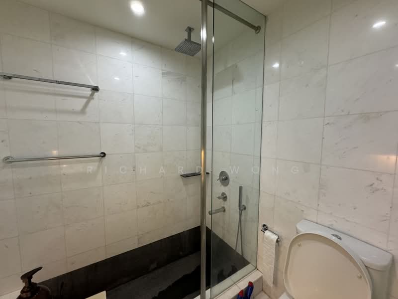The Clift, 21 McCallum Street, 1 Bedroom, 506 sqft, Apartment For Sale, by Richard Wong, 500188458 - Bathroom - PropertyGuru.com.sg