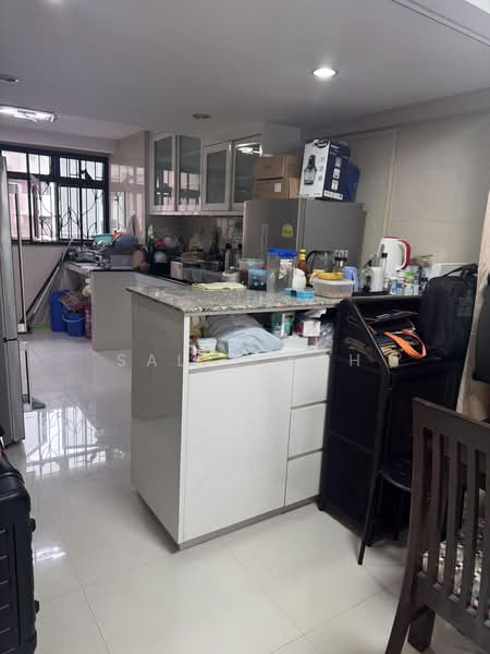 20 Lorong 7 Toa Payoh, 20 Lorong 7 Toa Payoh, 2 Bedrooms, 721 sqft, HDB Flat For Sale, by Sally Koh, 500188460 - Kitchen - PropertyGuru.com.sg