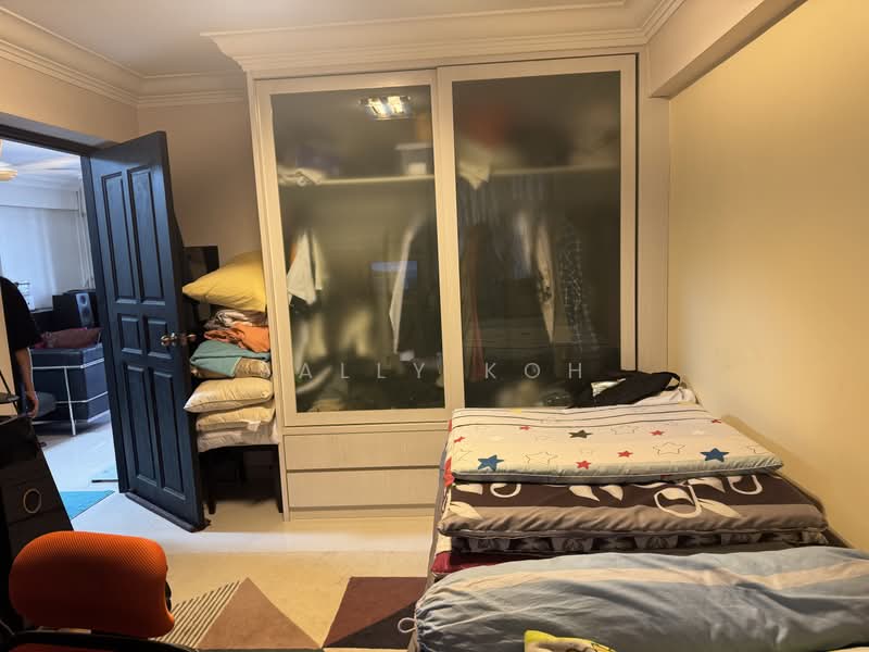20 Lorong 7 Toa Payoh, 20 Lorong 7 Toa Payoh, 2 Bedrooms, 721 sqft, HDB Flat For Sale, by Sally Koh, 500188460 - Bedroom - PropertyGuru.com.sg