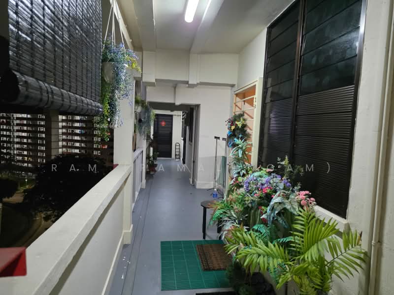 96 Commonwealth Crescent, 96 Commonwealth Crescent, 1 Bedroom, 506 sqft, HDB Flat For Rent, by Ram (Ramalingam), 500188463 - Corridor - PropertyGuru.com.sg