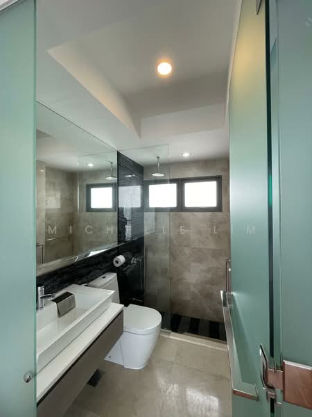 The Shore Residences, 81 Amber Road, 2 Bedrooms, 893 sqft, Condominium For Rent, by Michelle Lim, 500188473 - Bathroom - PropertyGuru.com.sg