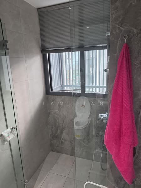 Parc Clematis, 8D Jalan Lempeng, 4 Bedrooms, 1,238 sqft, Condominium For Sale, by Alan Tian, 500188478 - Bathroom - PropertyGuru.com.sg