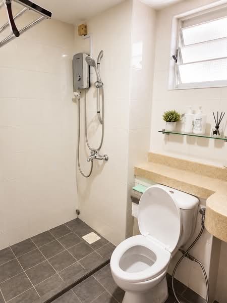 268B Compassvale Link, 268B Compassvale Link, Room Rental, 100 sqft, HDB Flat For Rent, by Remus Tan, 500188486 - Bathroom - PropertyGuru.com.sg