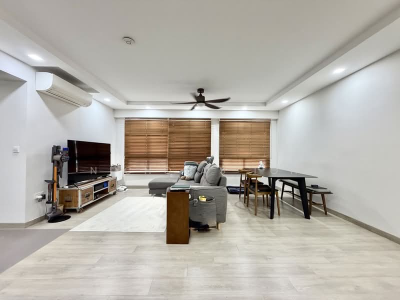 153B Bedok South Road, 153B Bedok South Road, 3 Bedrooms, 1,216 sqft, HDB Flat For Sale, by Nicholas Toh, 500188492 - Living Room - PropertyGuru.com.sg