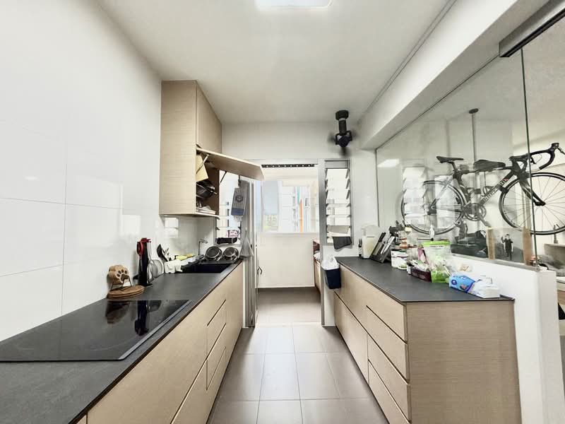 153B Bedok South Road, 153B Bedok South Road, 3 Bedrooms, 1,216 sqft, HDB Flat For Sale, by Nicholas Toh, 500188492 - Kitchen - PropertyGuru.com.sg
