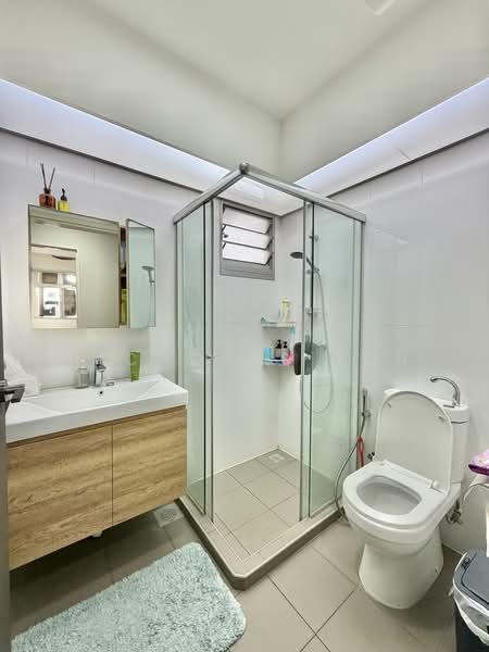 153B Bedok South Road, 153B Bedok South Road, 3 Bedrooms, 1,216 sqft, HDB Flat For Sale, by Nicholas Toh, 500188492 - Bathroom - PropertyGuru.com.sg
