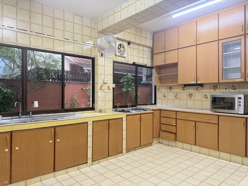 Paterson hill, , 7 Bedrooms, 7,000 sqft, Detached House For Rent, by Amber Li, 500188493 - Kitchen - PropertyGuru.com.sg