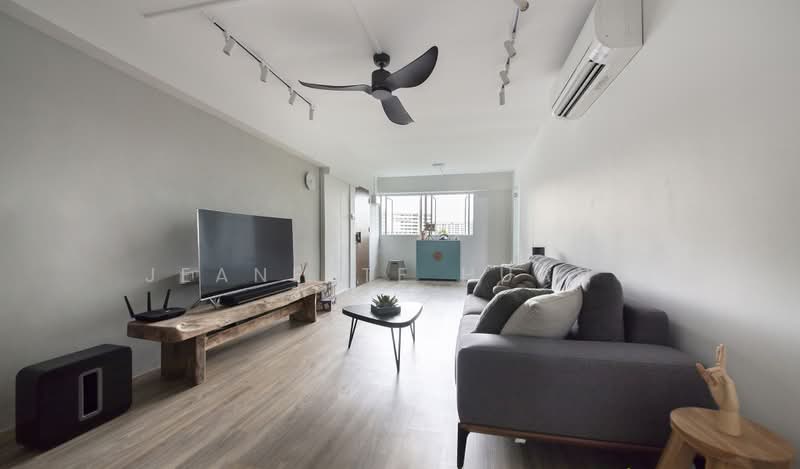 371 Clementi Avenue 4, 371 Clementi Avenue 4, 2 Bedrooms, 1,001 sqft, HDB Flat For Rent, by Jeanette Huang, 500188495 - Living Room - PropertyGuru.com.sg