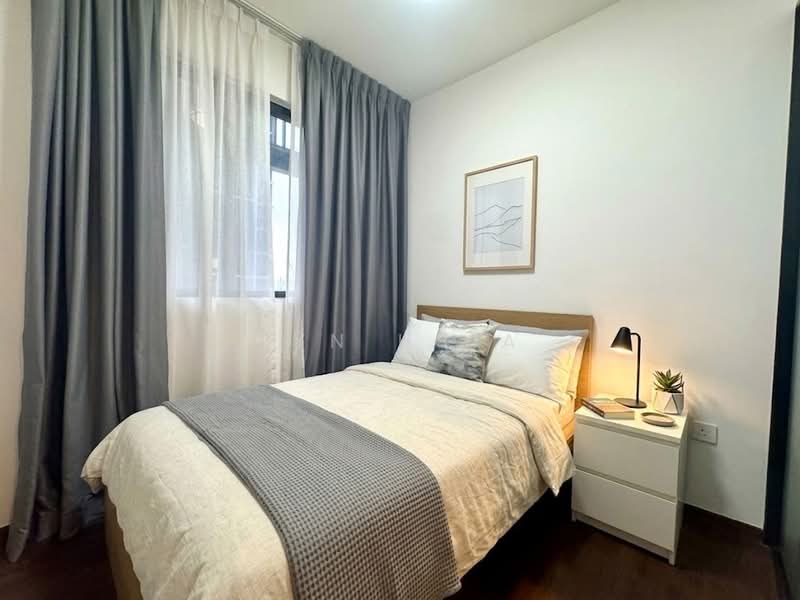 The M, 30 Middle Road, 2 Bedrooms, 592 sqft, Condominium For Rent, by Lyn Hsia, 500188498 - Bedroom - PropertyGuru.com.sg