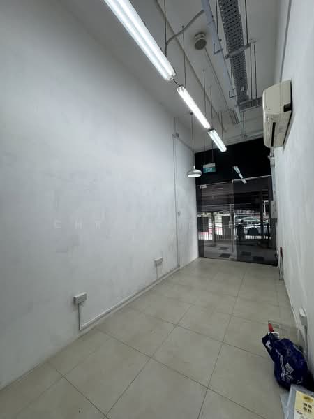 One Dusun Residences, 1 Jalan Dusun, 215 sqft, Mall Shop For Rent, by Christopher Tay, 500188504 - Interior - CommercialGuru.com.sg