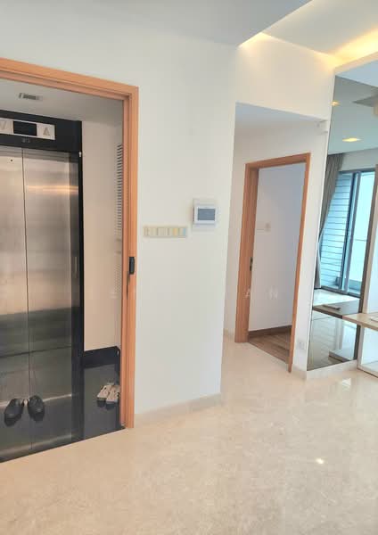 Mins Walk To Newton MRT! 1Km to Prestigious Pri Schools!, , 3 Bedrooms, 1,442 sqft, Condominium For Rent, by Lenny Tan, 500188508 - Entrance - PropertyGuru.com.sg