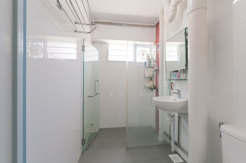 Blk 15 Eunos Crescent, , 3 Bedrooms, 1,259 sqft, HDB Flat For Sale, by Joel Li, 500188522 - Bathroom - PropertyGuru.com.sg